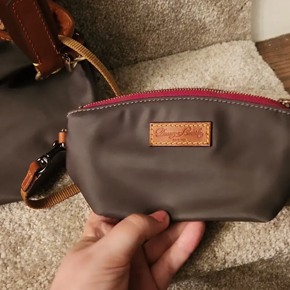 Dooney & Bourke 